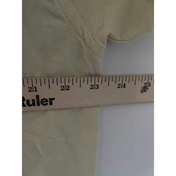 LL Bean Shirt Mens Medium Yellow Button Up Outdoor Hiking Nylon Short Sleeve NWT - Picture 9 of 10